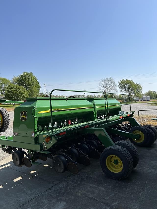 Image of John Deere 1590 equipment image 4