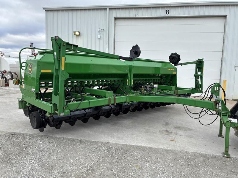 2009 John Deere 1590 Equipment Image0