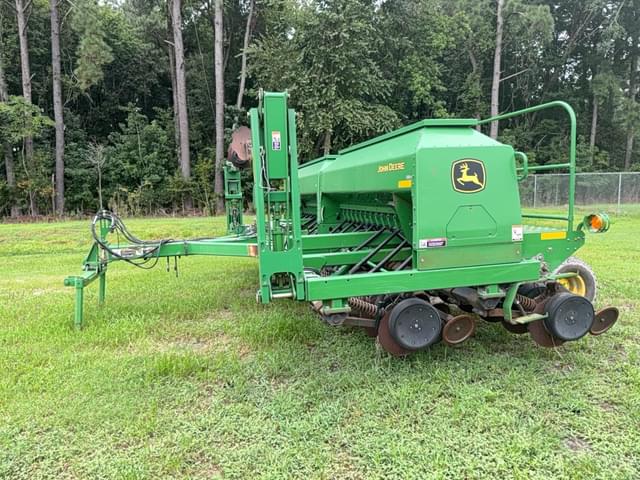 Image of John Deere 1590 equipment image 2
