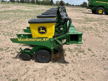 Main image John Deere 1710