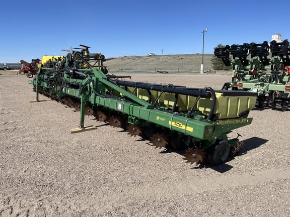 Main image John Deere 1720