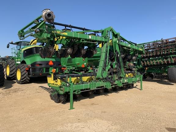 Image of John Deere 1720 Primary image
