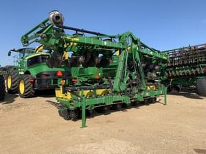 2009 John Deere 1720 Image