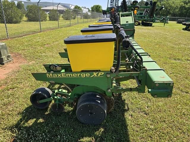 Image of John Deere 1720 equipment image 1