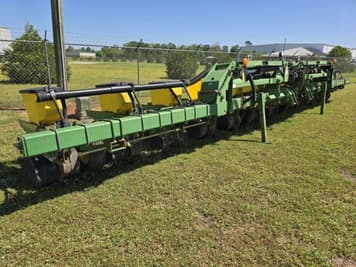 Main image John Deere 1720
