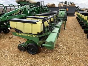 2009 John Deere 1720 Equipment Image0