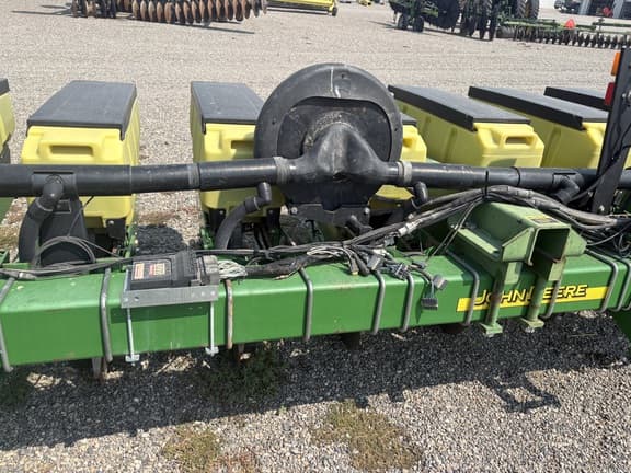 Image of John Deere 1730 equipment image 4