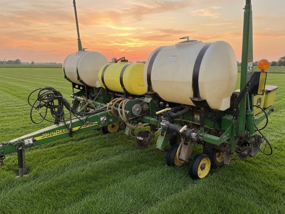 2009 John Deere 1750 Equipment Image0