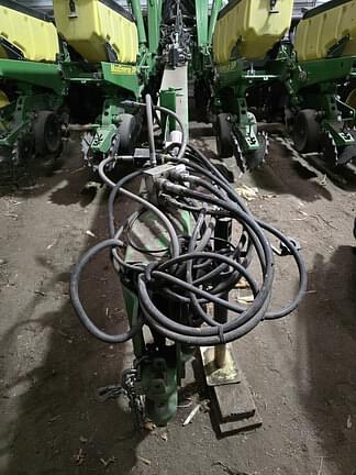 Image of John Deere 1760 equipment image 3