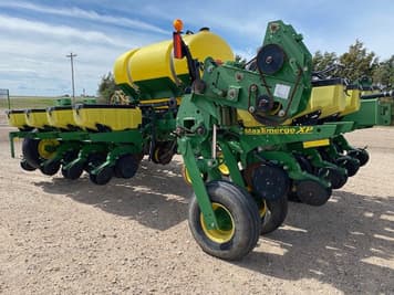 Main image John Deere 1770