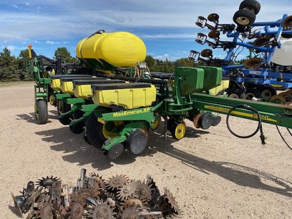 Image of John Deere 1770 equipment image 4