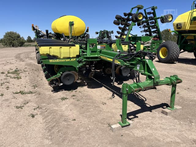 Image of John Deere 1770 equipment image 3