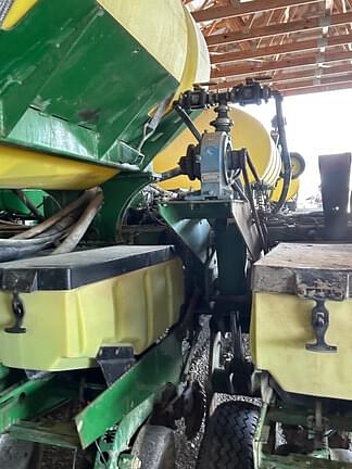 Image of John Deere 1770 equipment image 4
