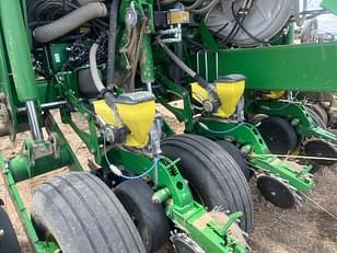 Main image John Deere 1770 7