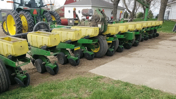Main image John Deere 1770