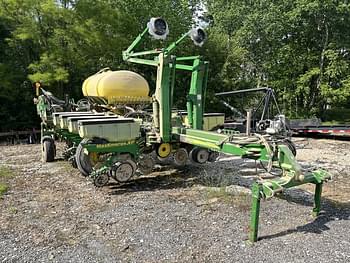 2009 John Deere 1770 Equipment Image0