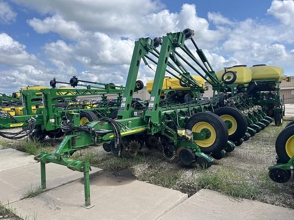 Image of John Deere 1770 Primary image