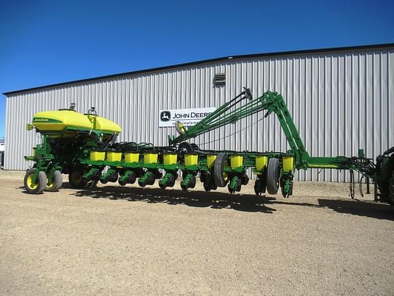 Image of John Deere 1770 Primary image