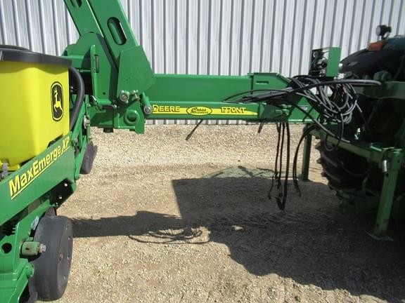 Image of John Deere 1770 equipment image 3