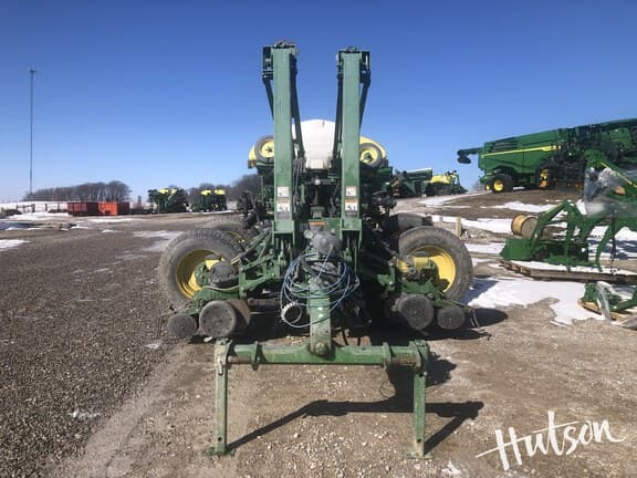 Image of John Deere 1770 equipment image 1