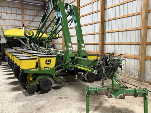 Image of John Deere 1770 Primary image