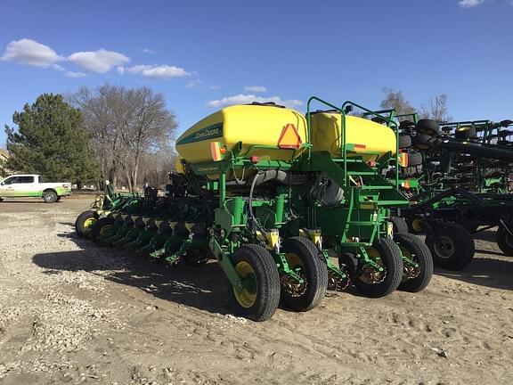 Image of John Deere 1770 Primary image