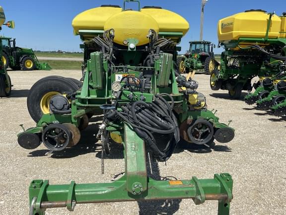 Image of John Deere 1770 equipment image 3
