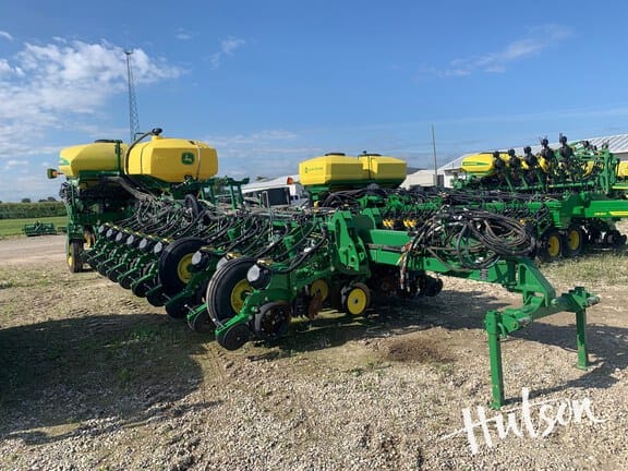 2024 John Deere 1770 Equipment Image0