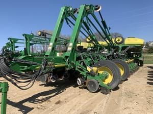 2009 John Deere 1770 Image