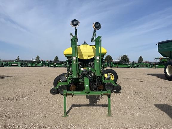 Image of John Deere 1770 equipment image 4