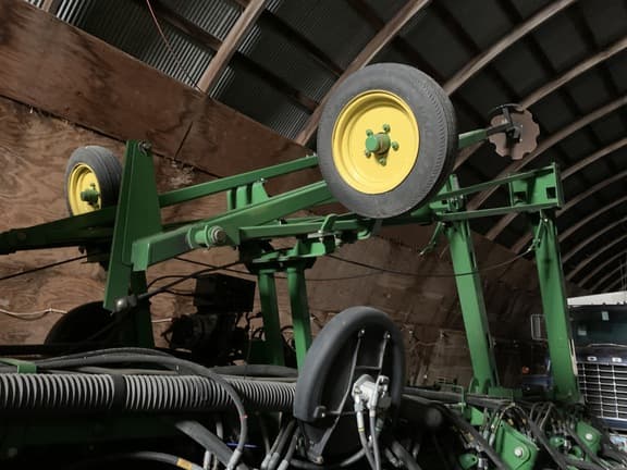 Image of John Deere 1770 equipment image 3