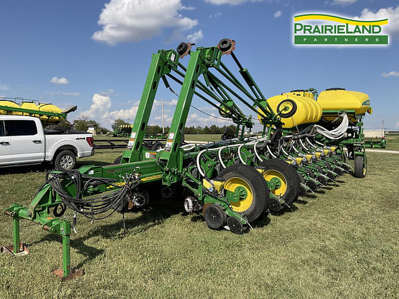 Image of John Deere 1770 Primary image