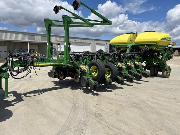 Image of John Deere 1770 Primary image