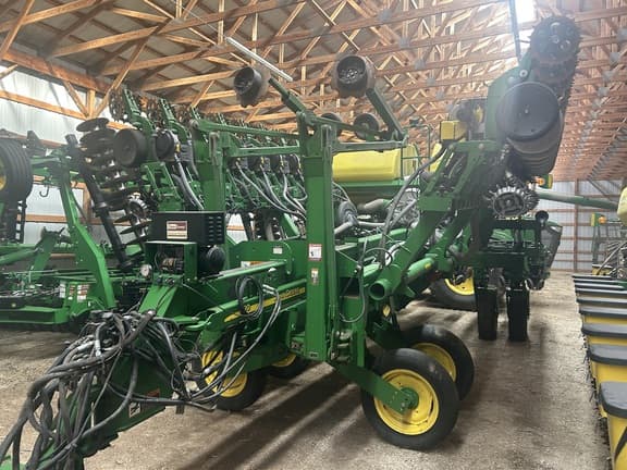 Image of John Deere 1790 Primary image