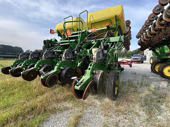 Image of John Deere 1790 equipment image 3
