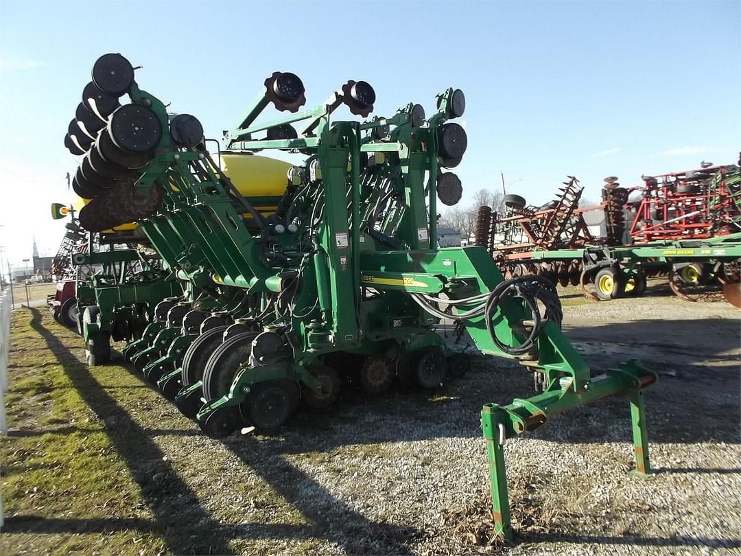 Image of John Deere 1790 Primary image