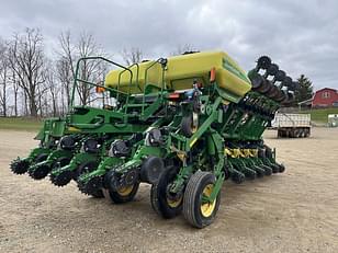 Main image John Deere 1790 4