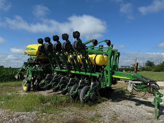 Image of John Deere 1790 Primary image