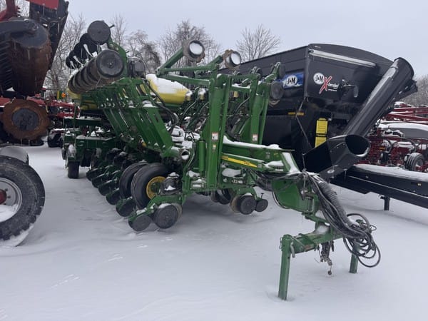 2009 John Deere 1790 Equipment Image0