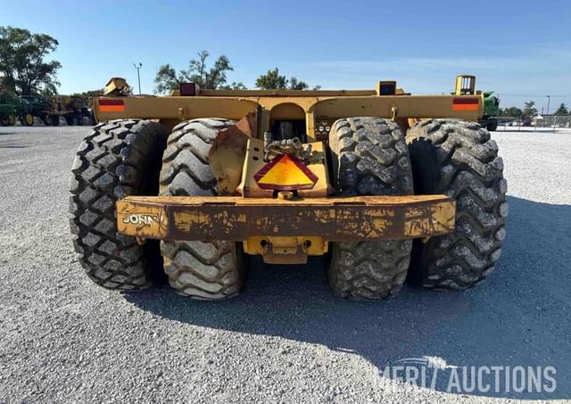Image of John Deere 1810E equipment image 3