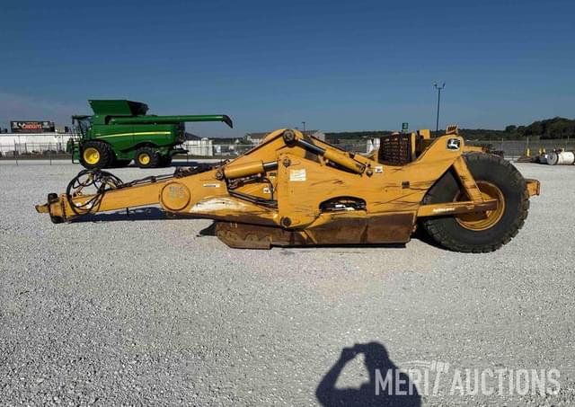 Image of John Deere 1810E equipment image 1
