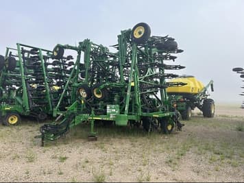 Main image John Deere 1870