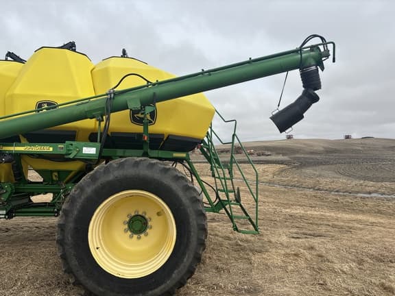 Image of John Deere 1890 equipment image 4