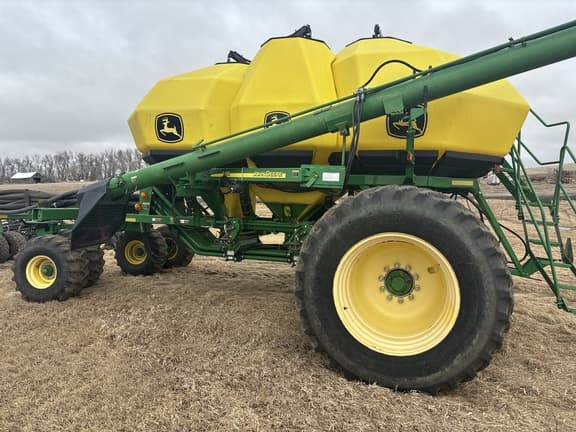 Image of John Deere 1890 equipment image 2