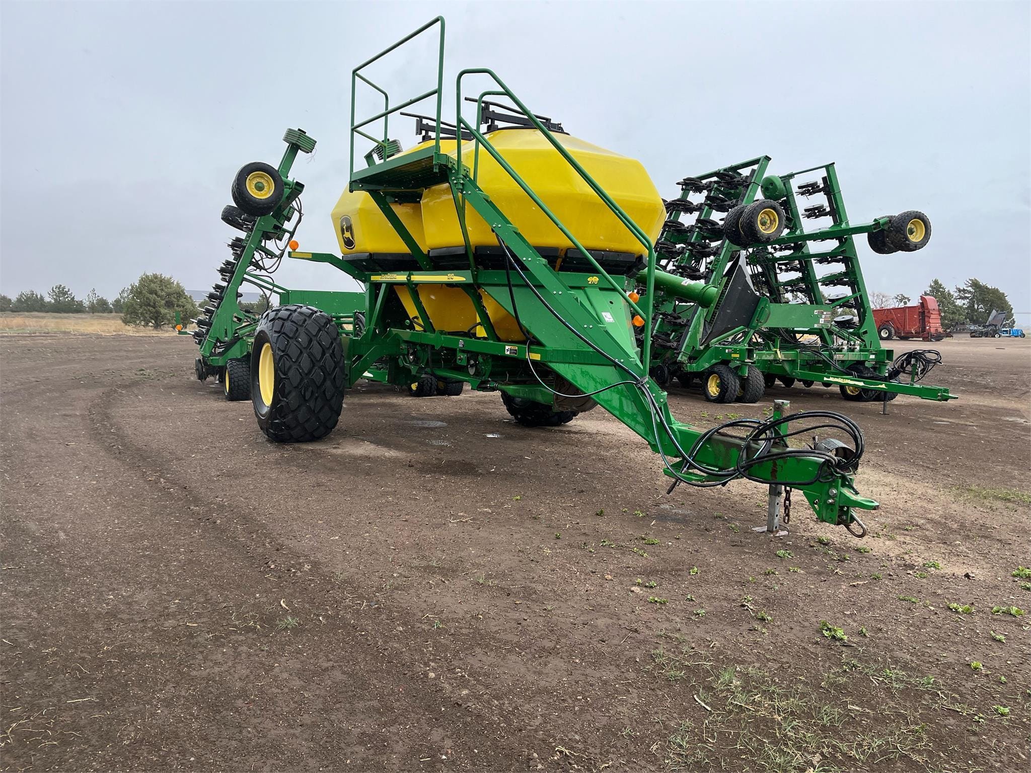 2009 John Deere 1890 Equipment Image0