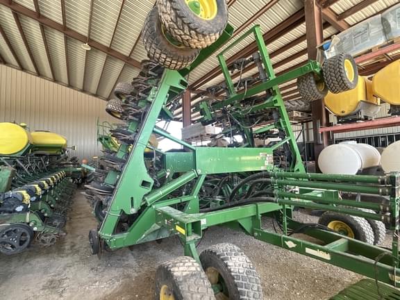 Image of John Deere 1890 equipment image 4