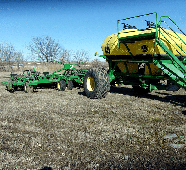 Image of John Deere 1890 equipment image 1