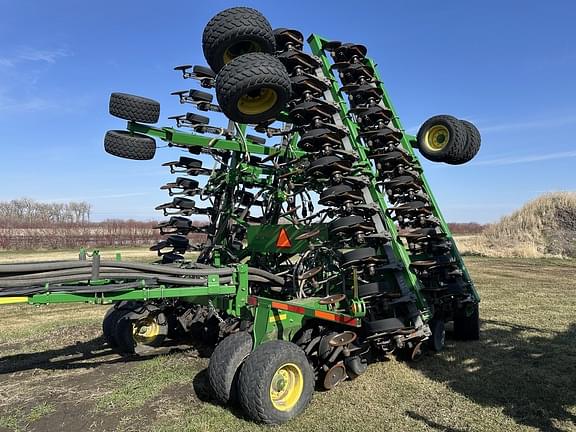 Image of John Deere 1890 equipment image 2