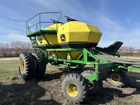 Image of John Deere 1890 equipment image 1