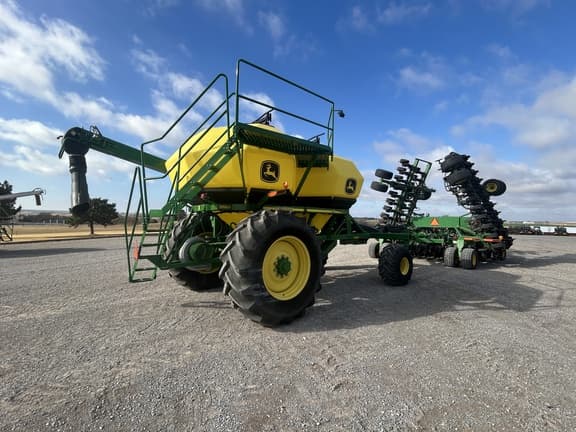 Image of John Deere 1890 equipment image 2